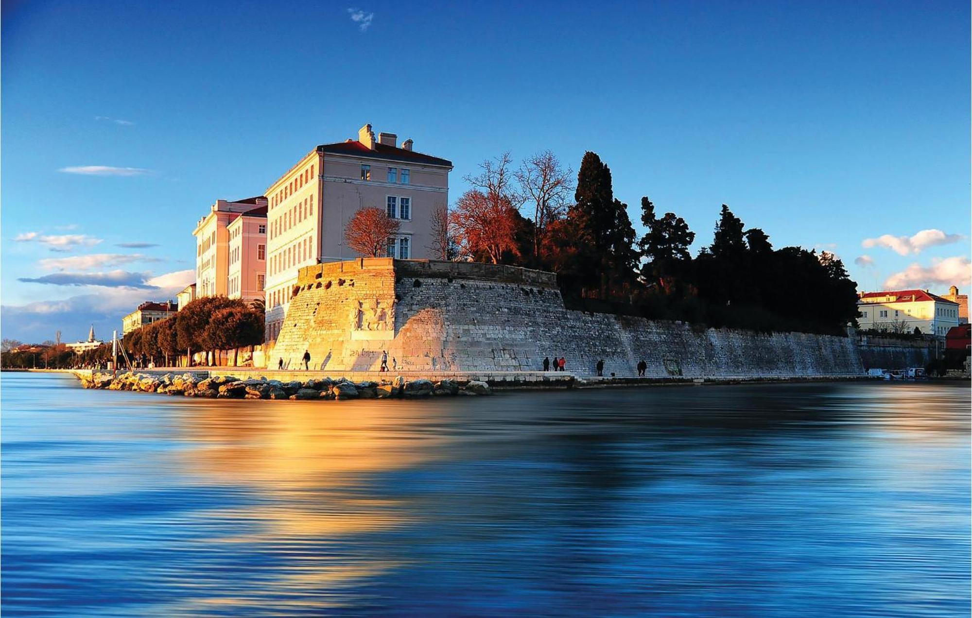 1 Bedroom Stunning Apartment In Zadar Extérieur photo