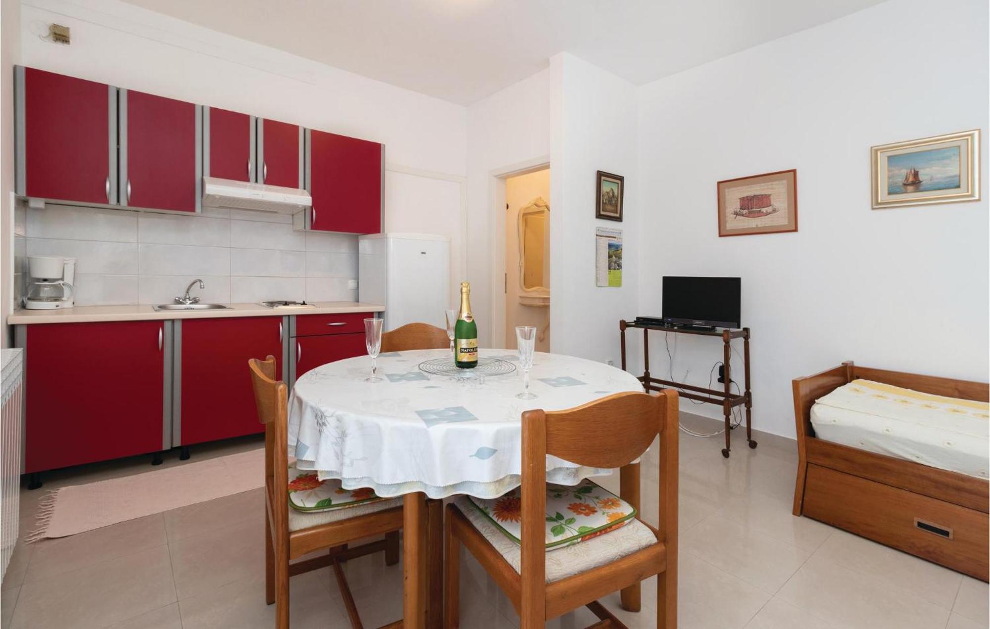 1 Bedroom Stunning Apartment In Zadar Extérieur photo