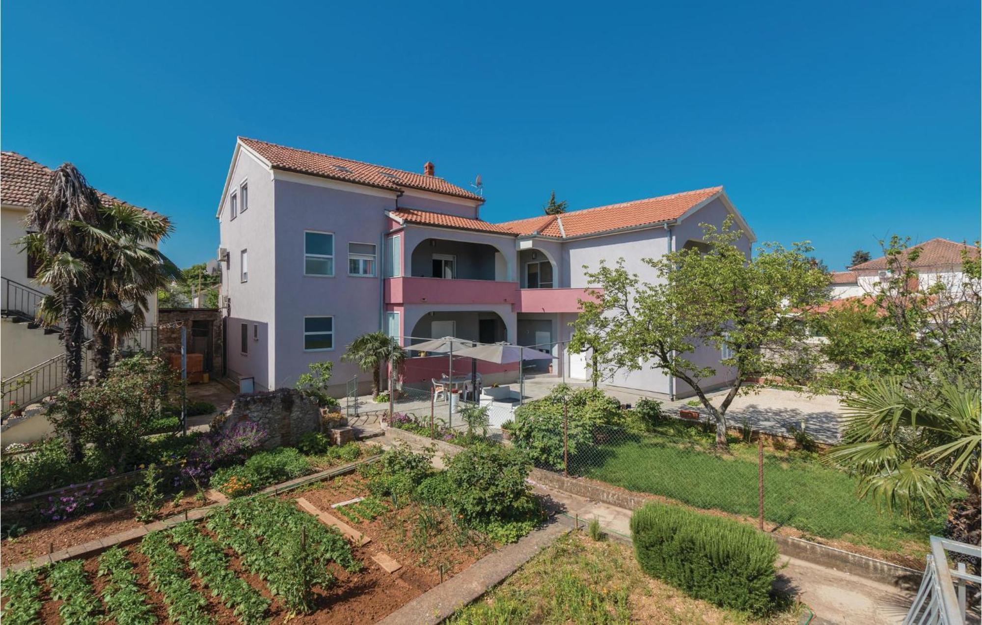 1 Bedroom Stunning Apartment In Zadar Extérieur photo