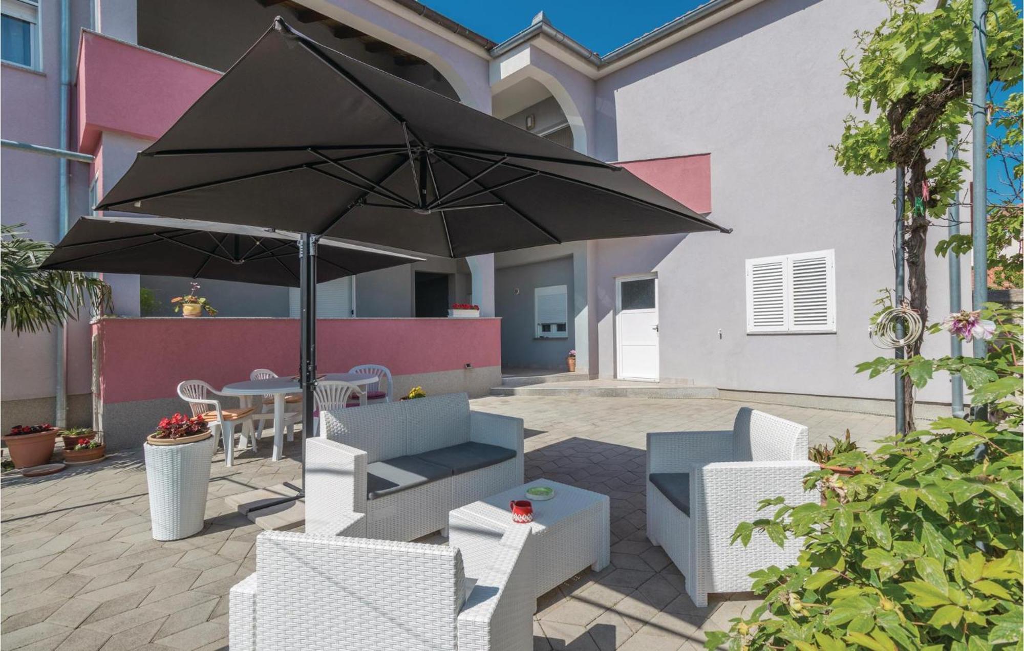 1 Bedroom Stunning Apartment In Zadar Extérieur photo